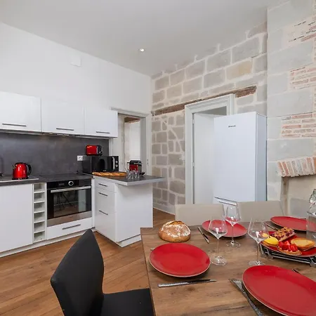 Hypercentre 16 Rue Valdemaine * אנז'ה