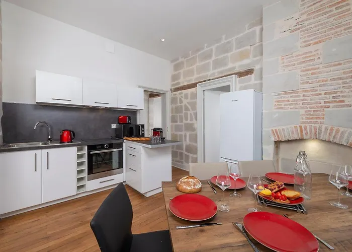 Hypercentre 16 Rue Valdemaine * אנז'ה